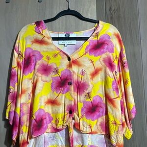 Lex Breezy Hawaiʻi Crop Tie Shirt